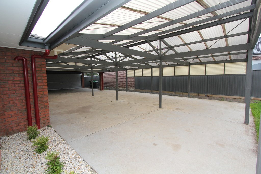 22 Royale Street DELACOMBE 16