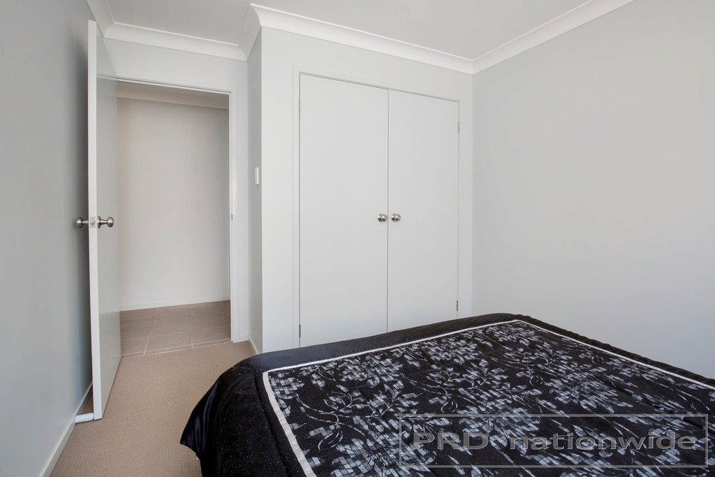 22 Ruby Rd  RUTHERFORD 16