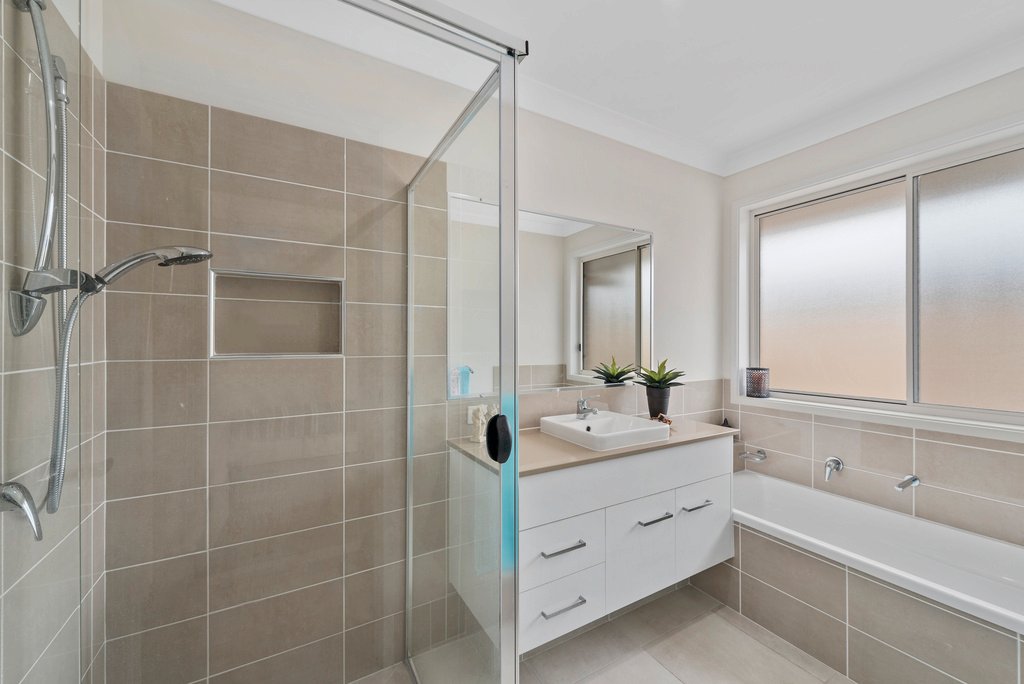 22 Saltwater Crescent CORINDI BEACH 15