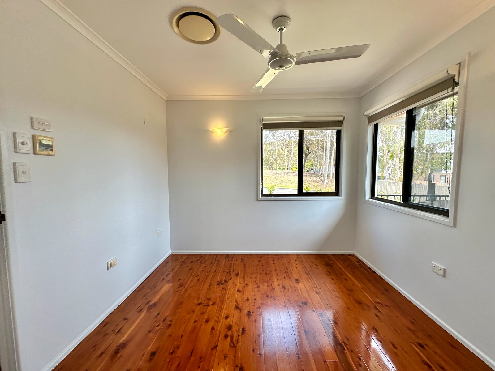 22 Sayre Crescent BOYNE ISLAND 9