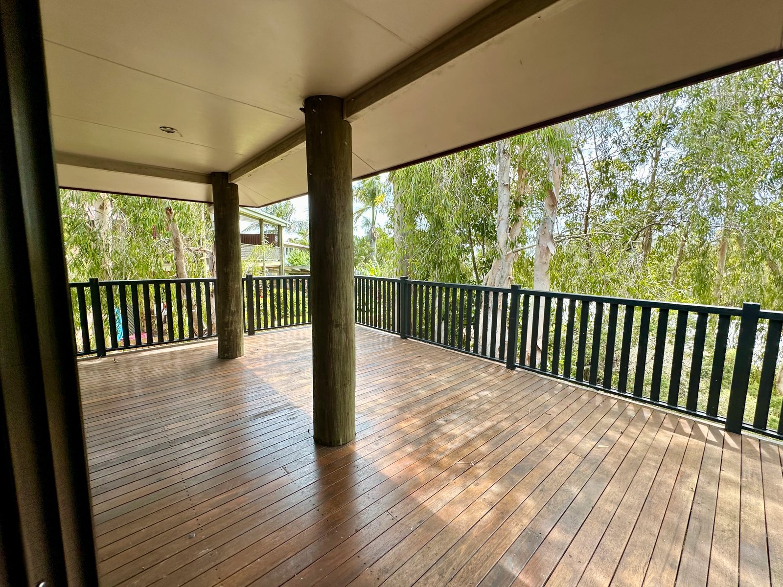 22 Sayre Crescent BOYNE ISLAND 15