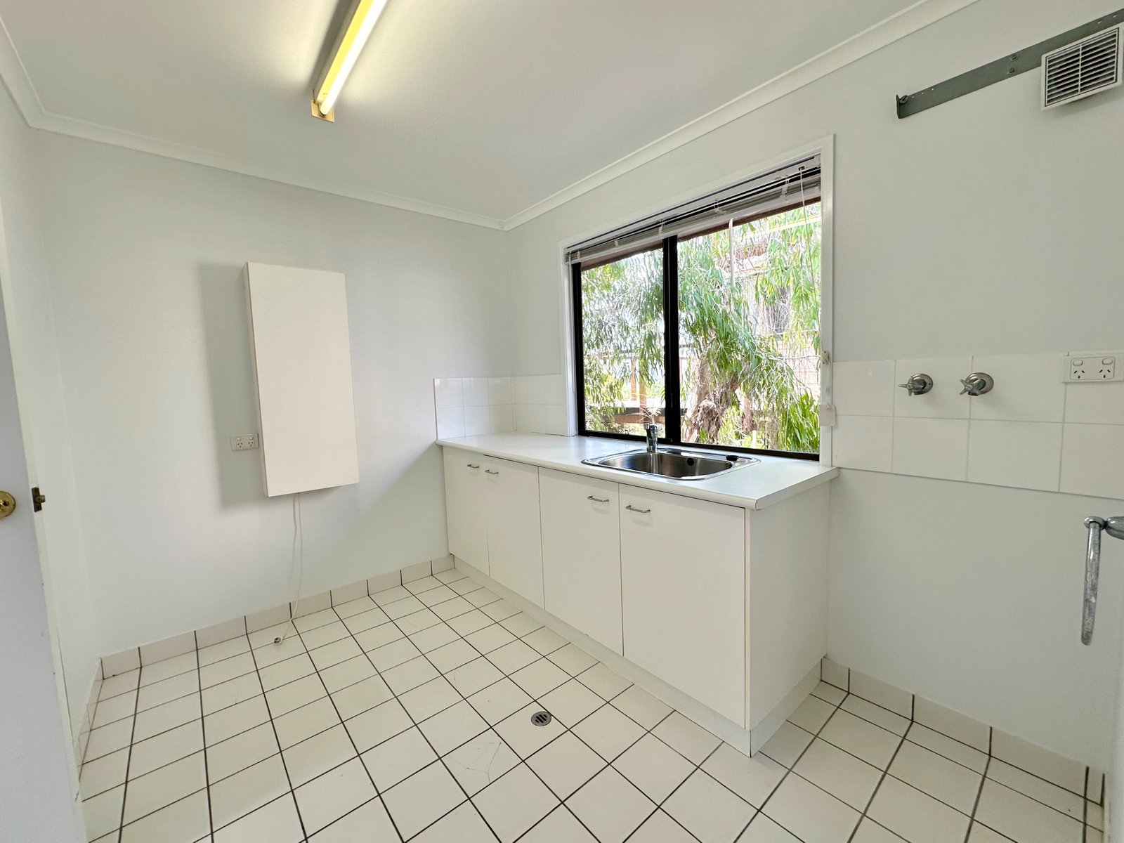 22 Sayre Crescent BOYNE ISLAND 17