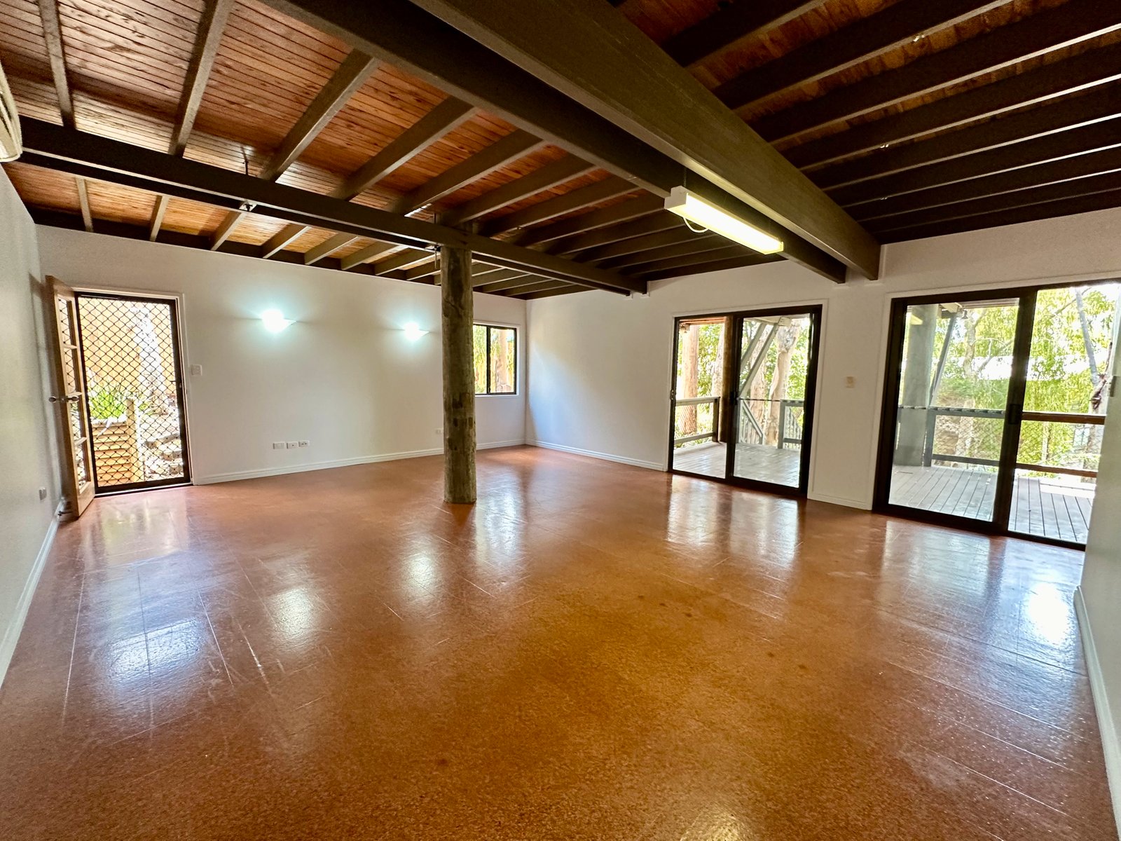 22 Sayre Crescent BOYNE ISLAND 21