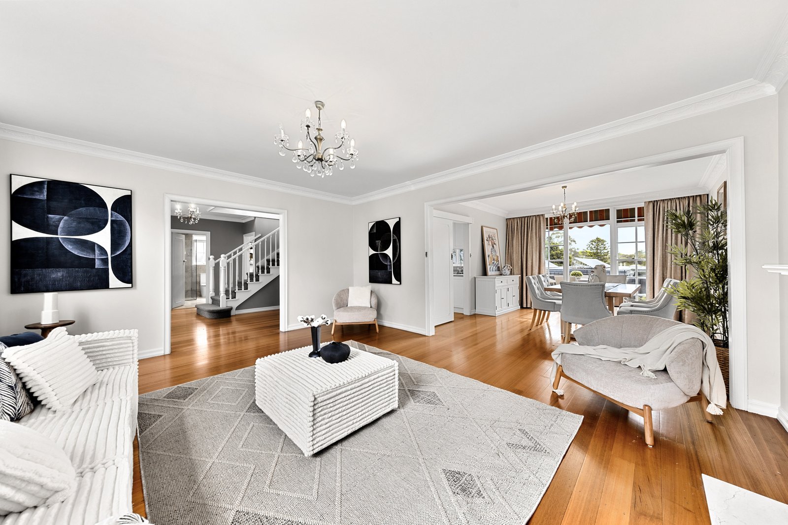 Gallery: 22 Seattle Street