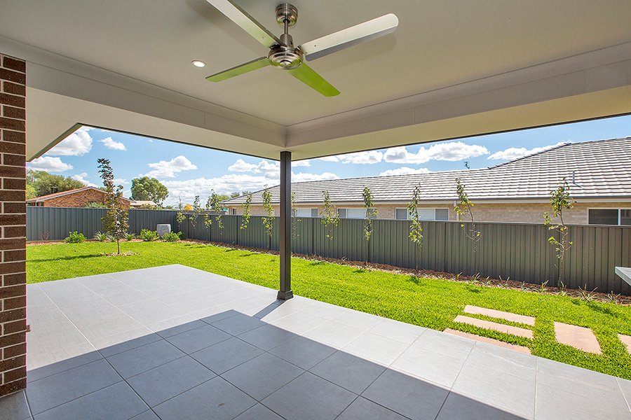 22 Simmental Way TAMWORTH 19