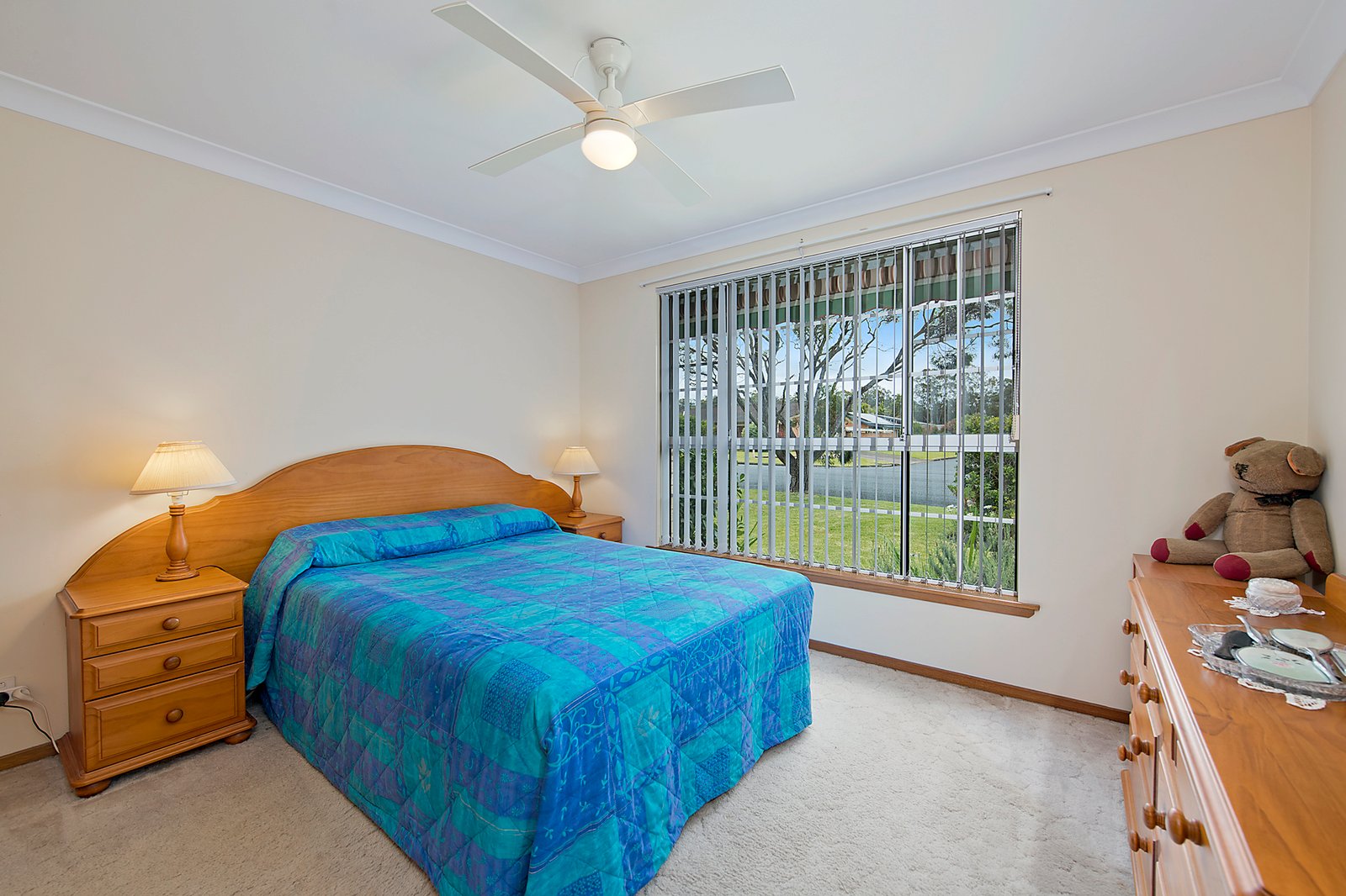 2/2 Sirius Drive LAKEWOOD 9