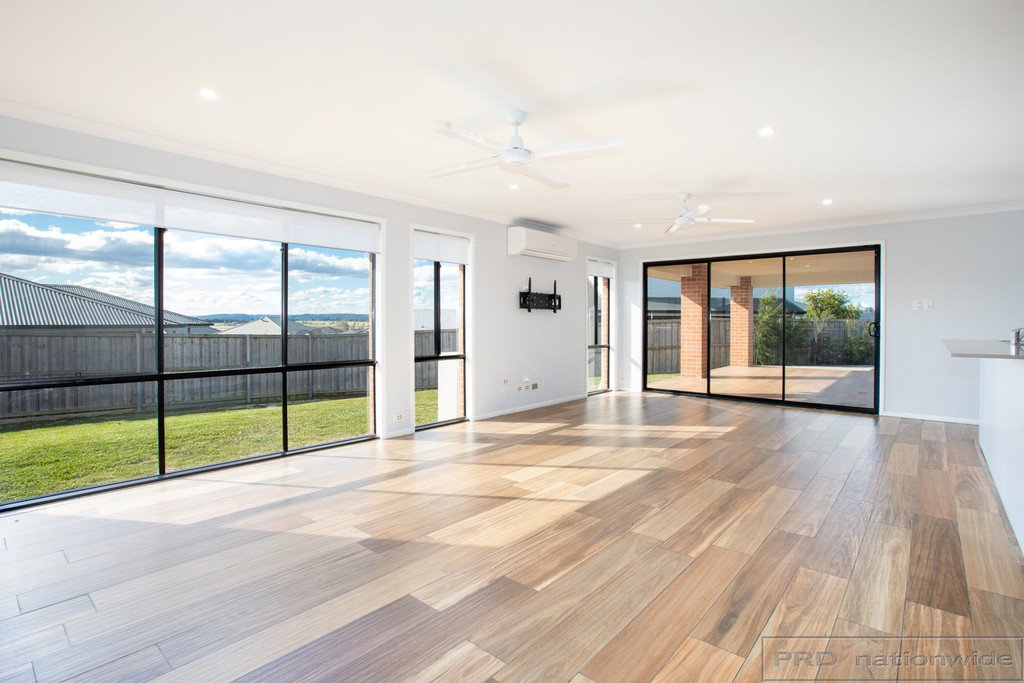 22 Skimmer Street CHISHOLM 9