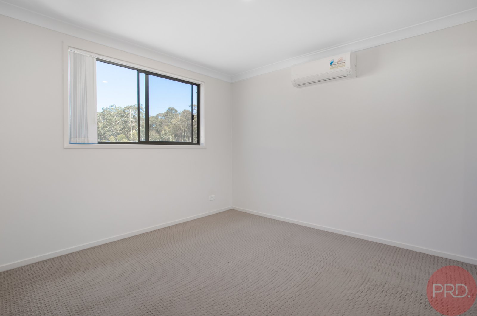 22 Skylark Avenue THORNTON 8