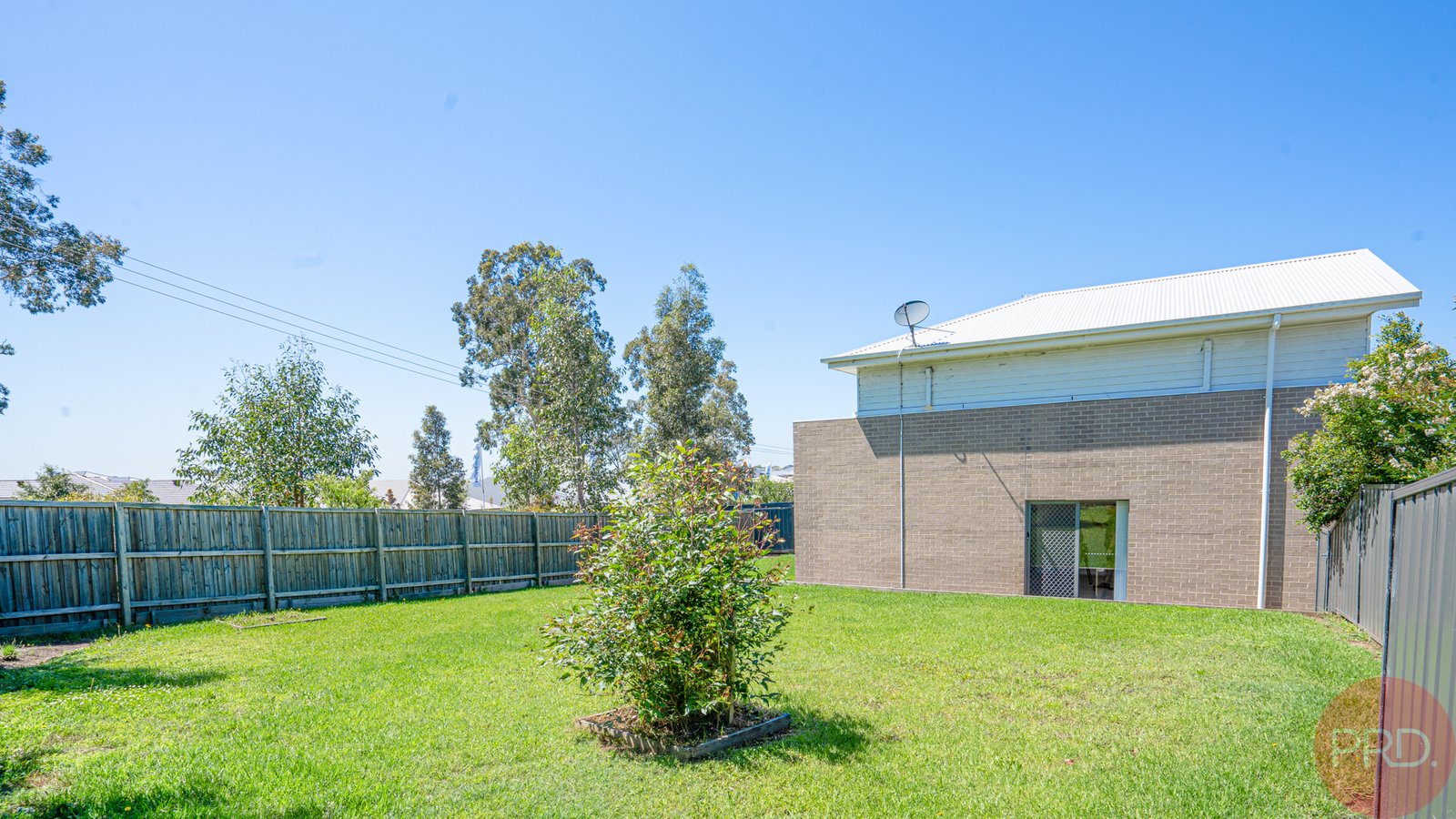 22 Skylark Avenue THORNTON 13
