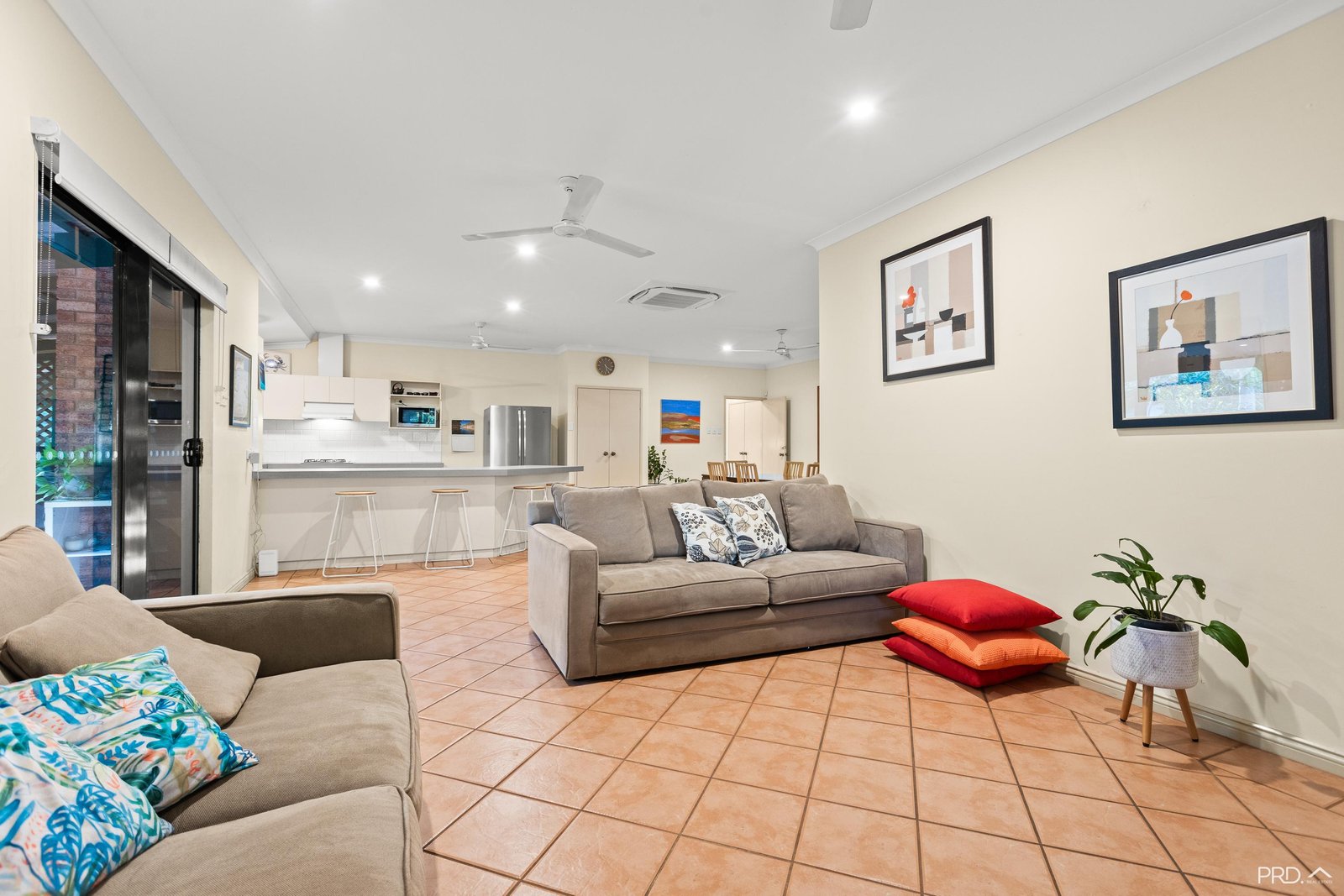 22 Smirnoff Place CABLE BEACH 9