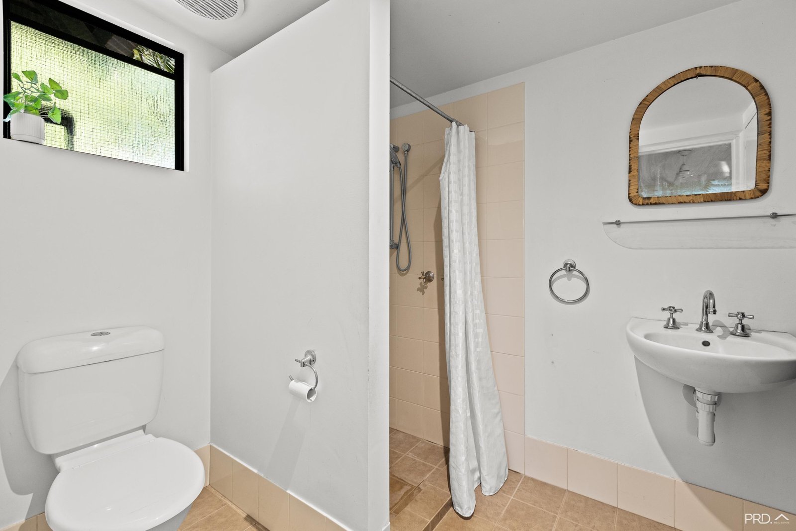 22 Smirnoff Place CABLE BEACH 27