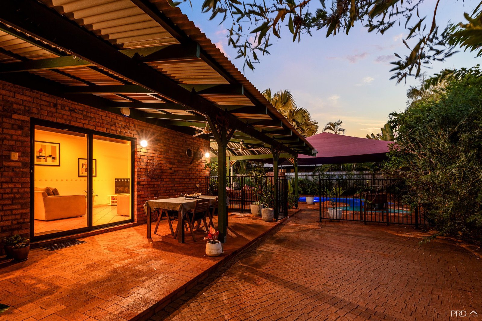 22 Smirnoff Place CABLE BEACH 32