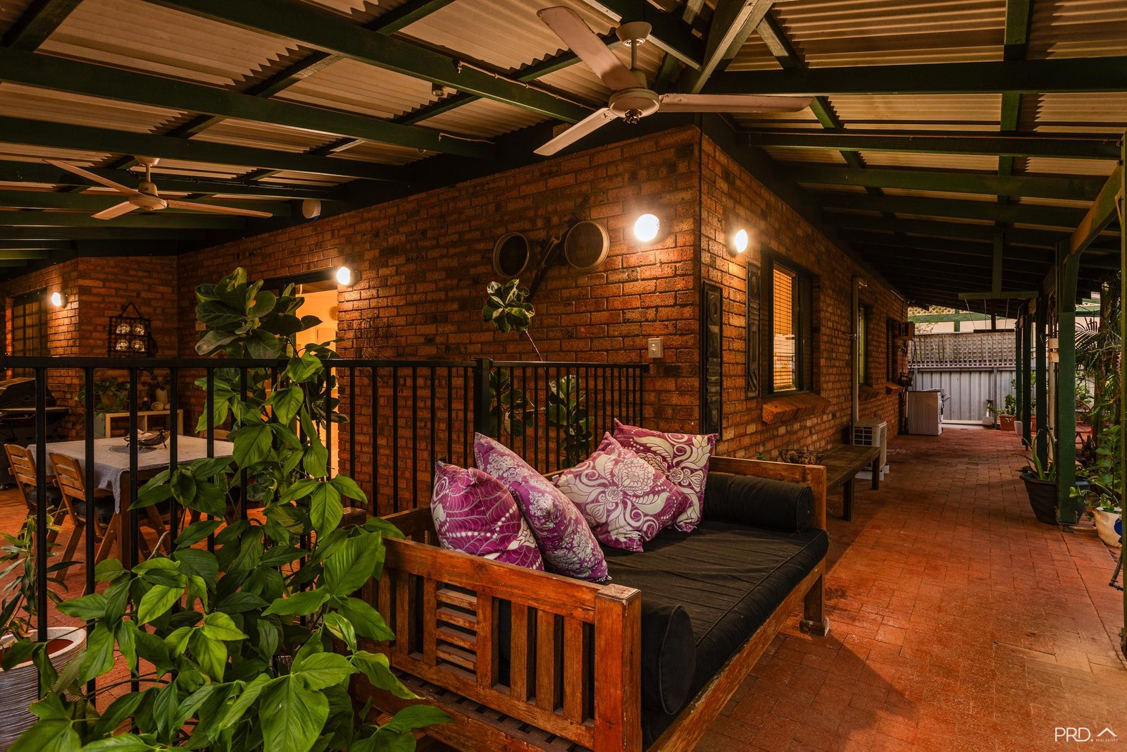 22 Smirnoff Place CABLE BEACH 33