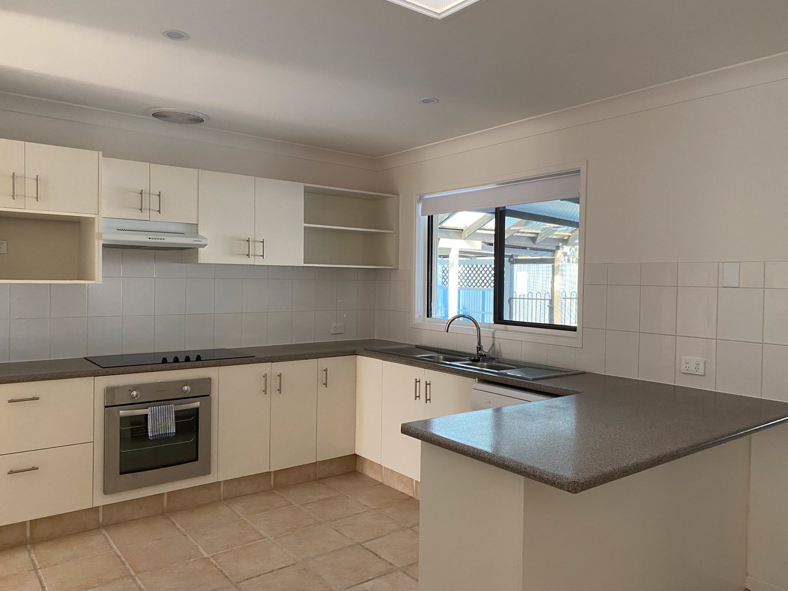 22 Spindle Street PALM BEACH 5