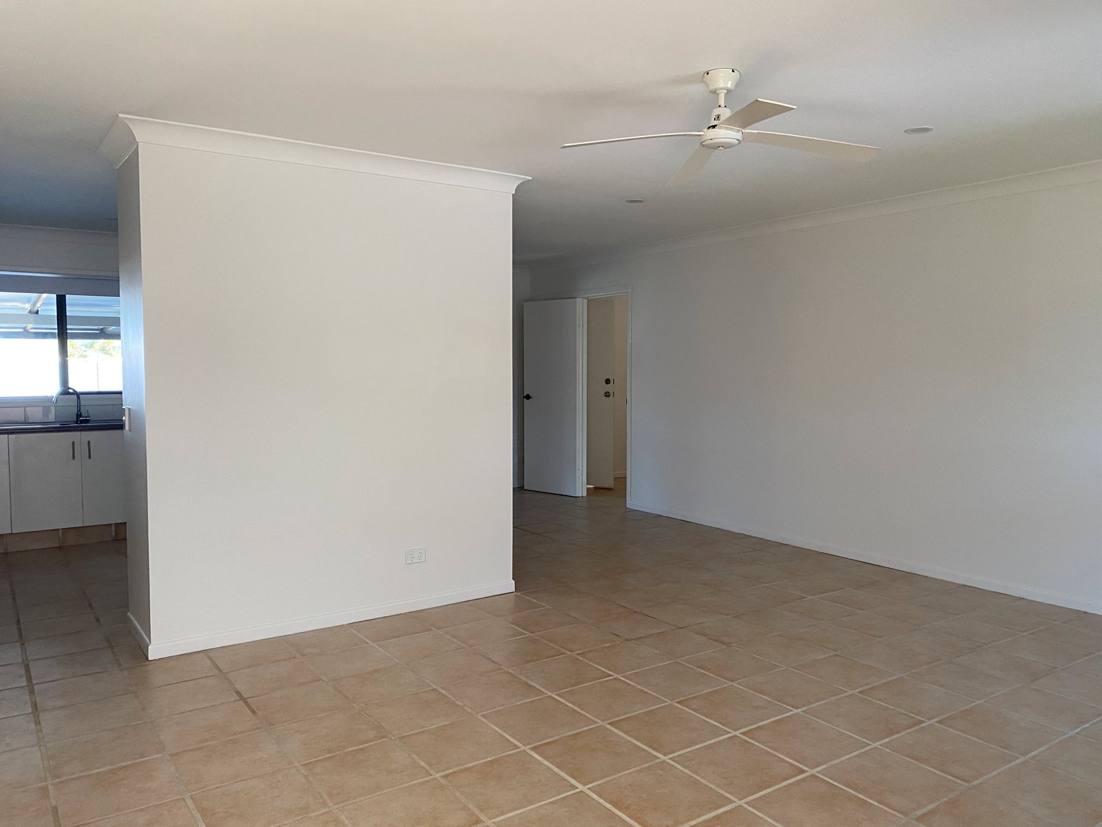 22 Spindle Street PALM BEACH 6