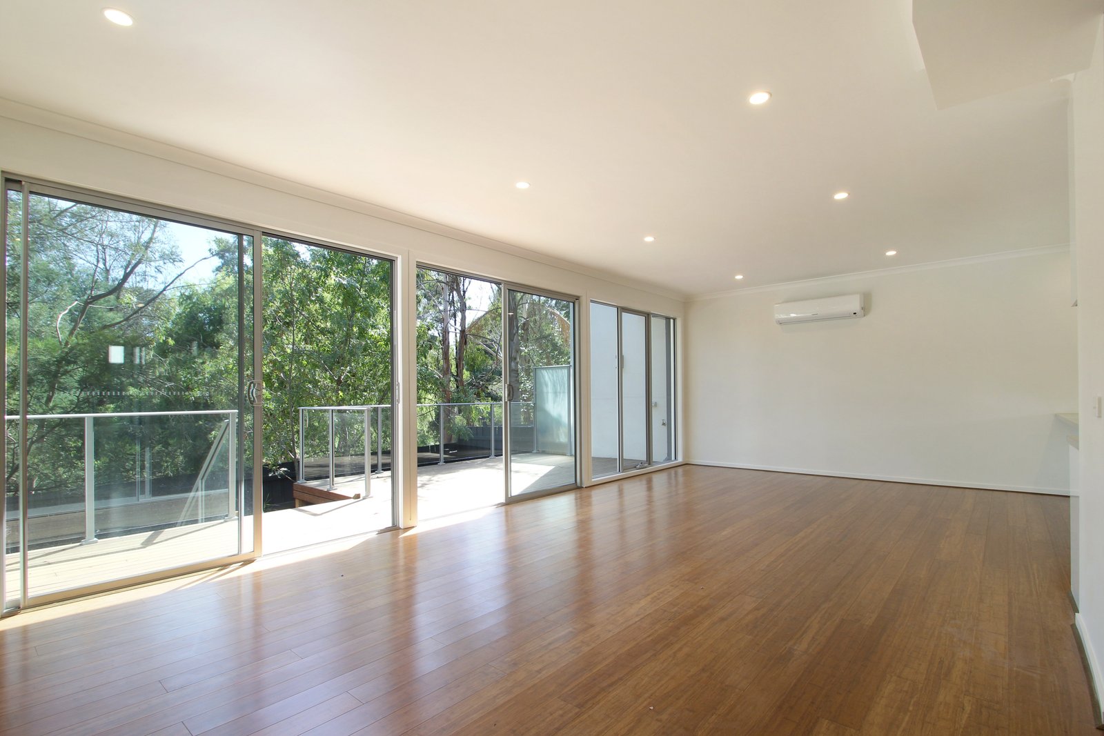 Gallery: 2/2 Stamford Road