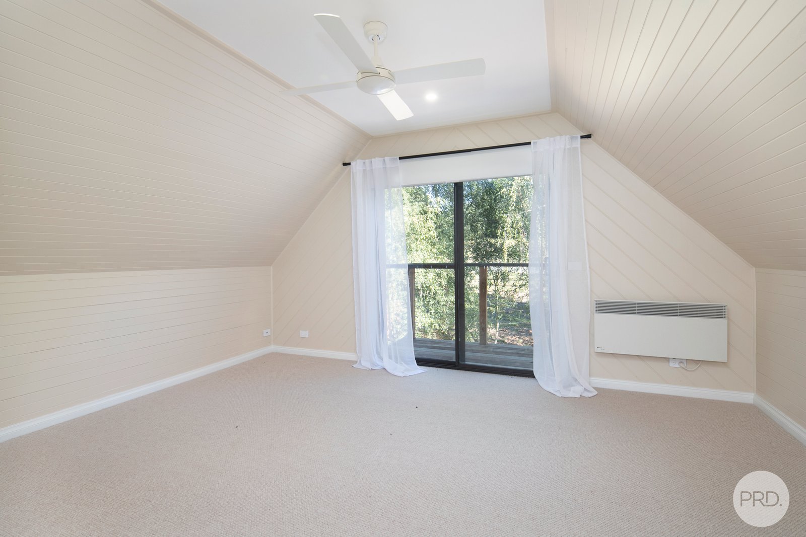 22 Stanley Street GORDON 8