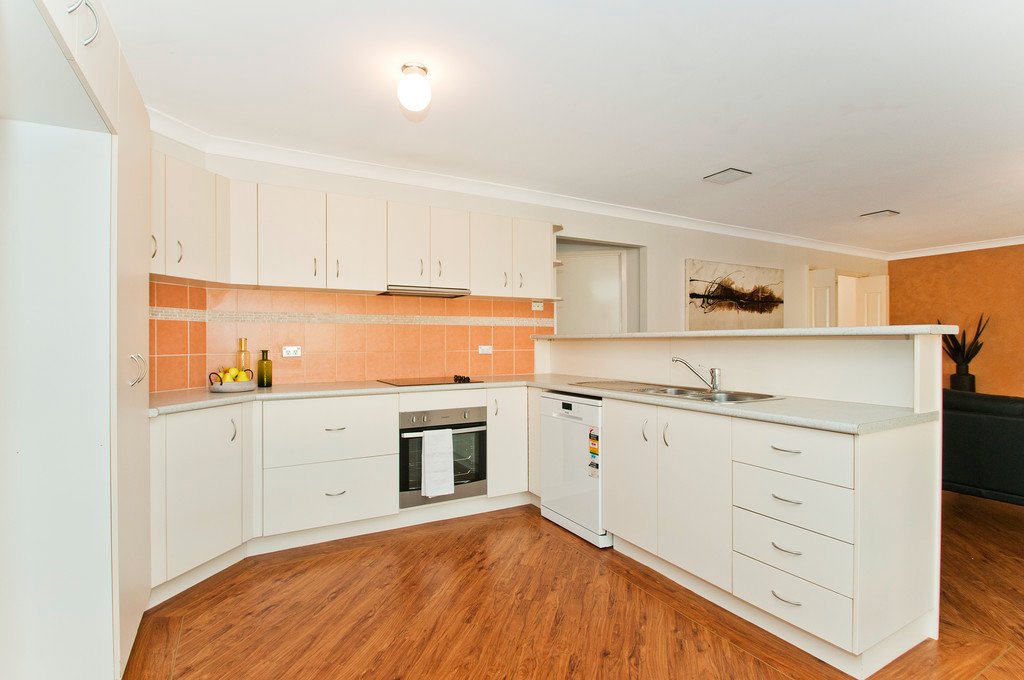 22 Stephens Street ALBION PARK 1