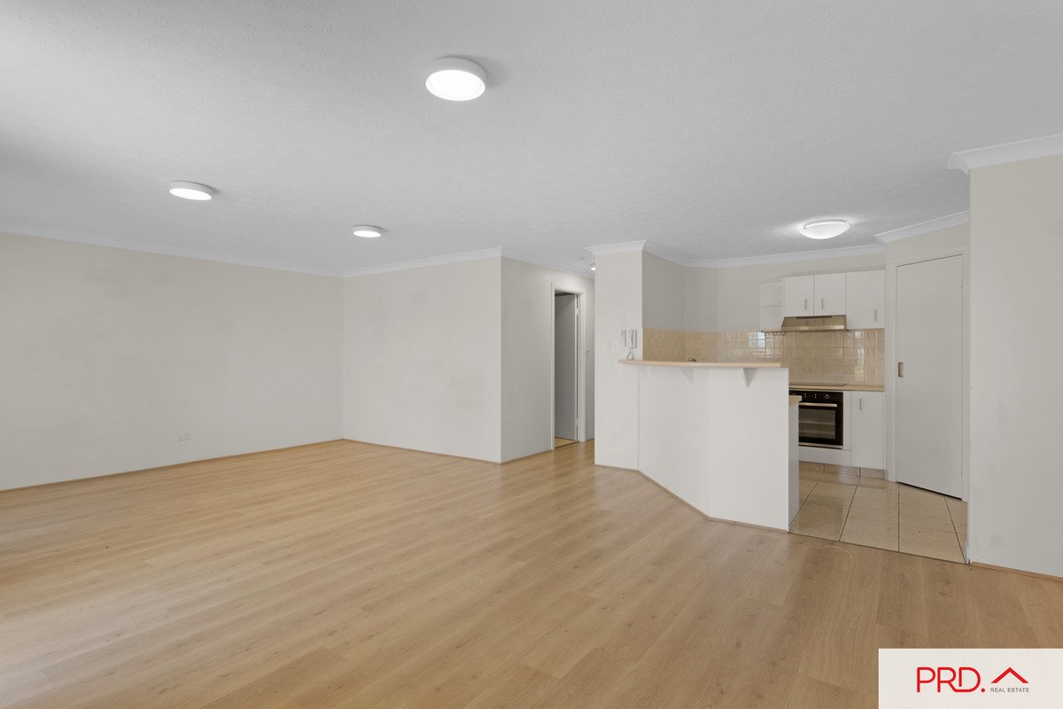 2/2 Stephens Street Burleigh Heads 10