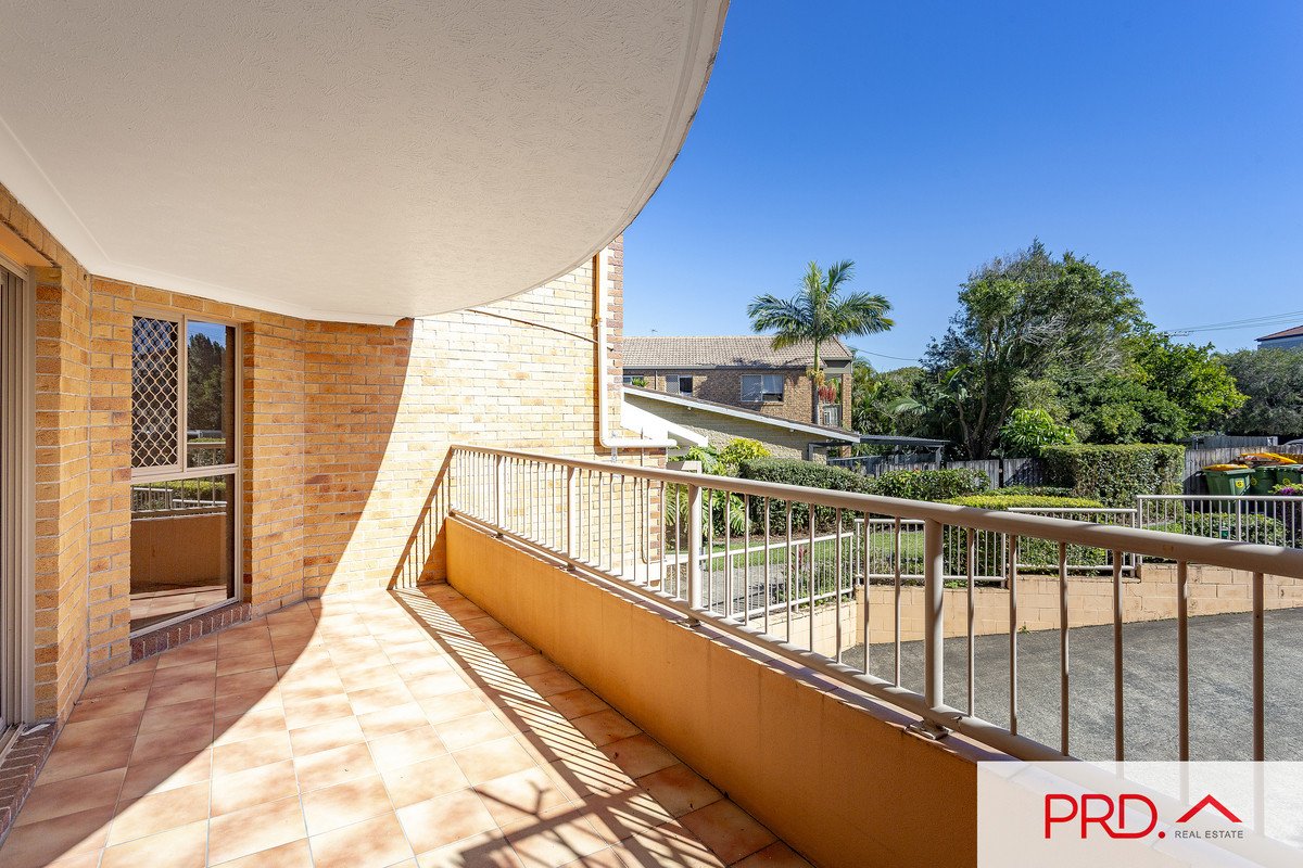 2/2 Stephens Street Burleigh Heads 12