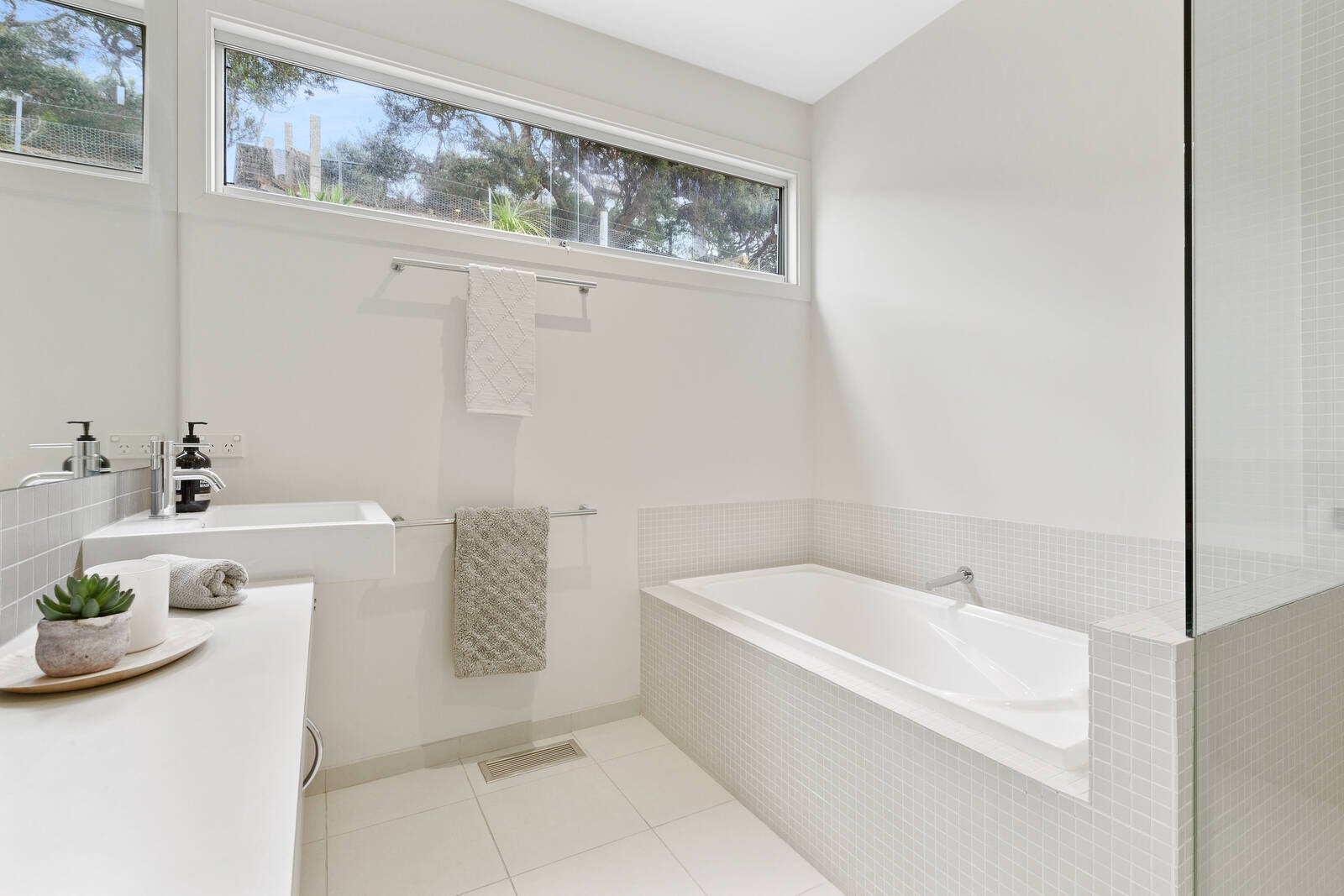 Real Estate and Property in 22 Stonecutters Road, Portsea, VIC