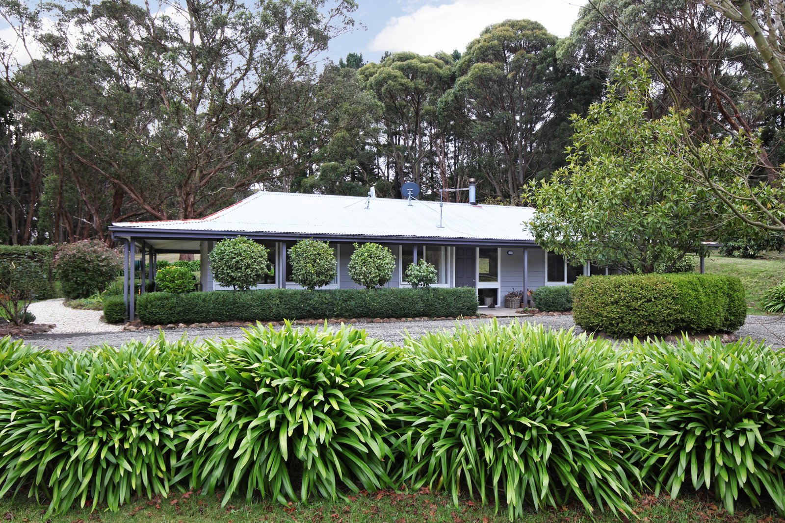 Real Estate and Property in 22 Strathclyde Crescent, Woodend, VIC