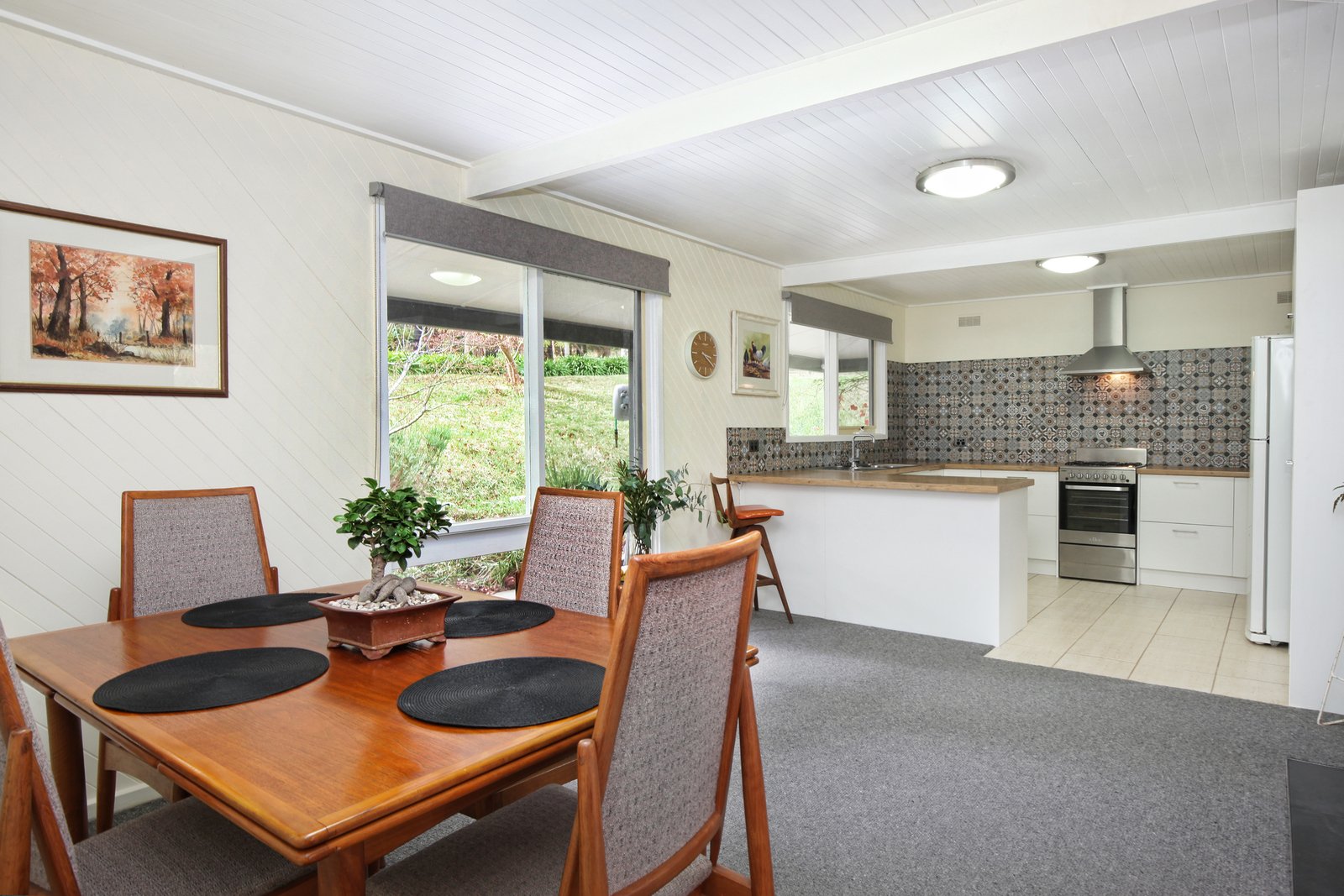 Real Estate and Property in 22 Strathclyde Crescent, Woodend, VIC
