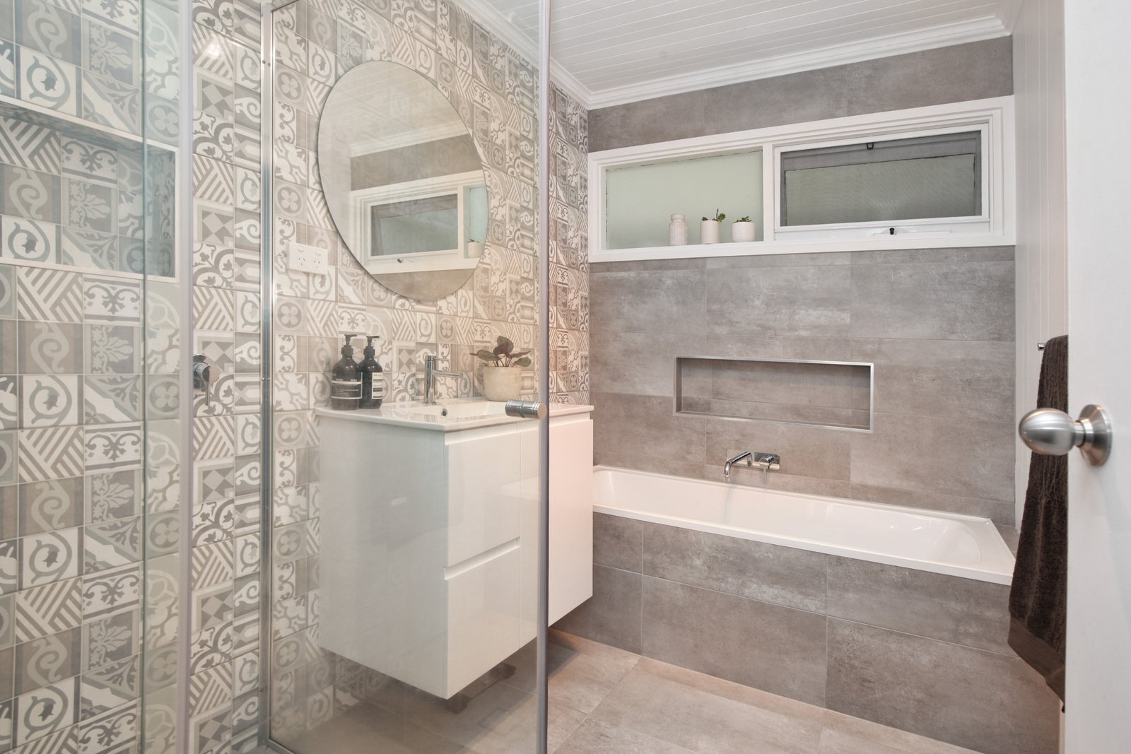 Real Estate and Property in 22 Strathclyde Crescent, Woodend, VIC