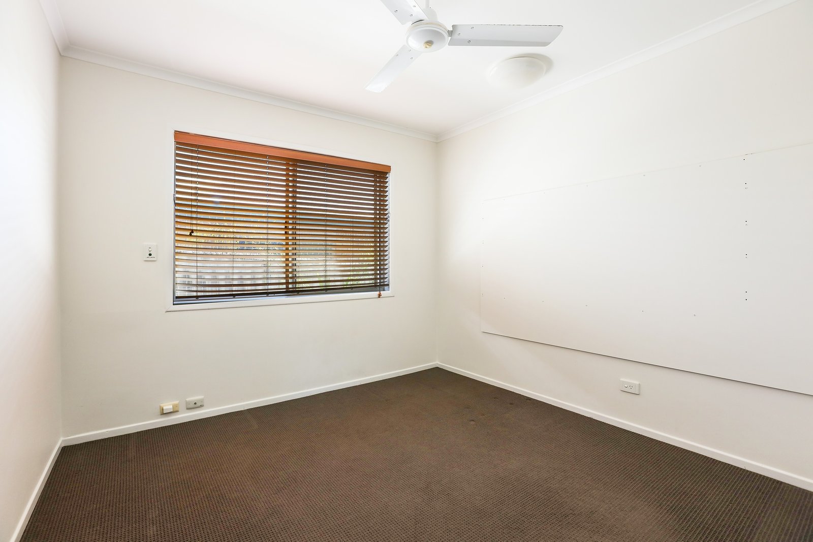 22 Sungold Avenue SOUTHPORT 6