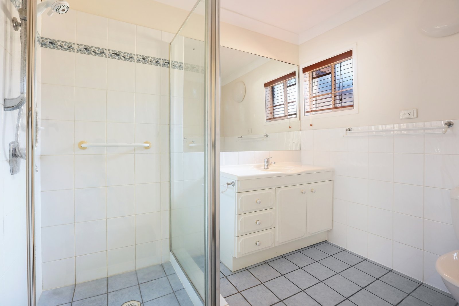 22 Sungold Avenue SOUTHPORT 9