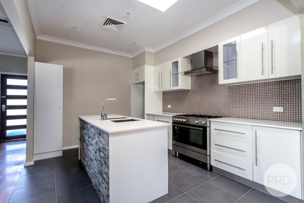 22 Sunshine Ave  PENRITH 6