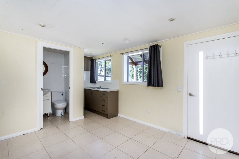 22 Sunshine Ave  PENRITH 16