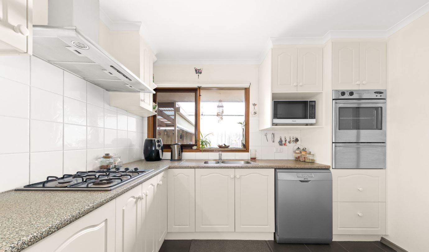 Gallery: 2/2 Swanpool Avenue