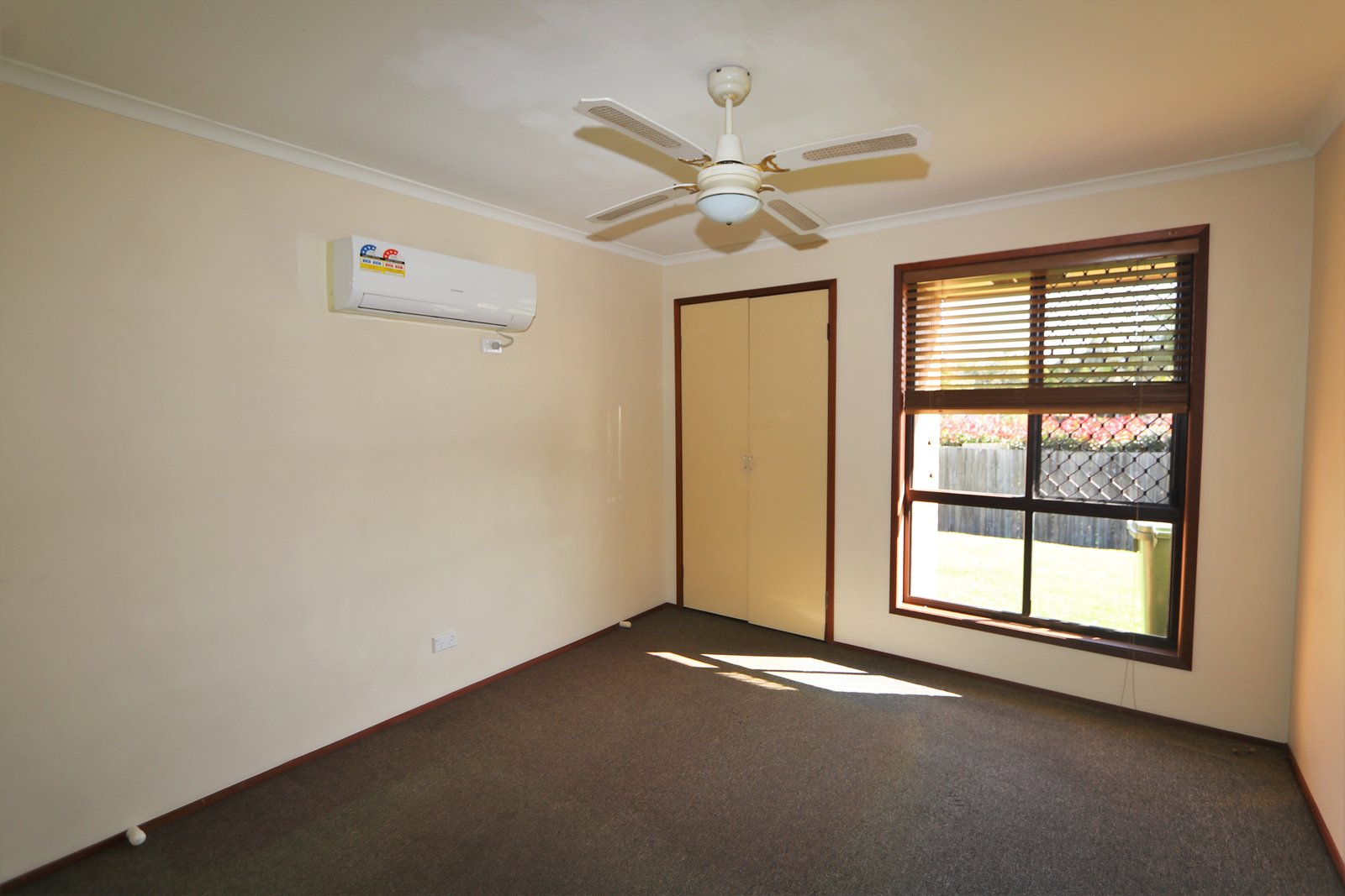 2/2 Tannock Street ASHMORE 7