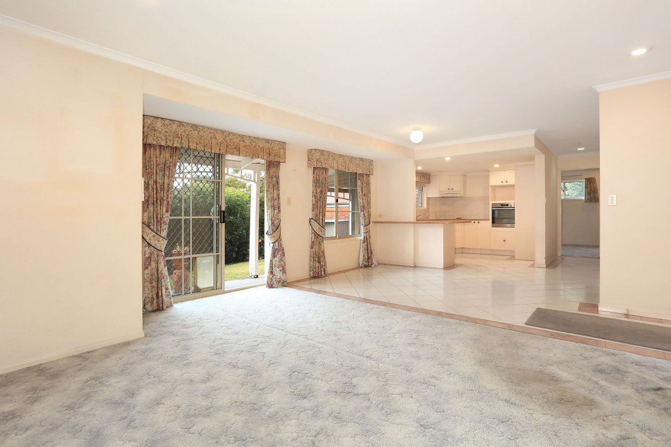 2/2 Tara Terrace CARRARA 3