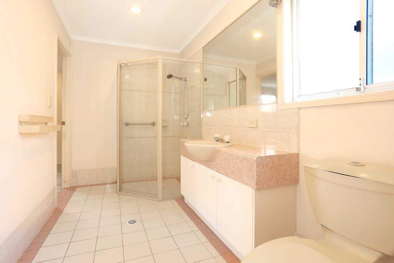 2/2 Tara Terrace CARRARA 8