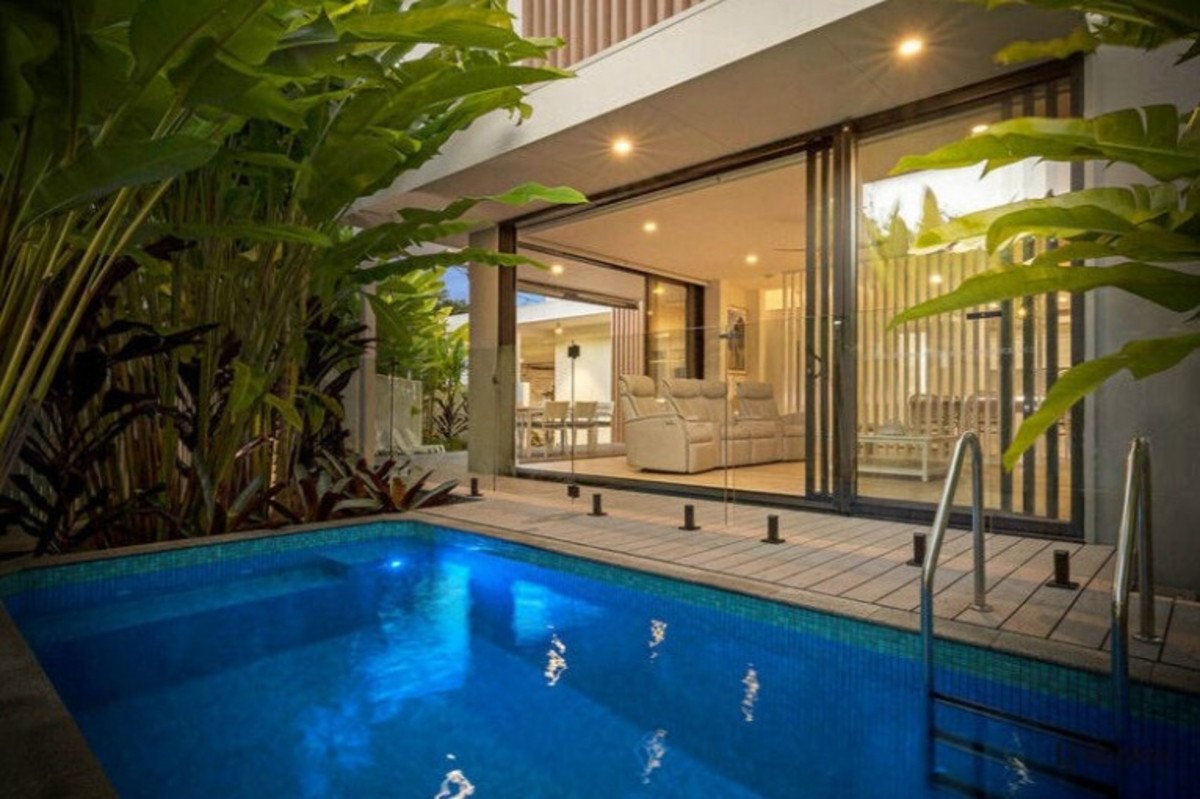22 Tawarri Crescent Burleigh Heads 4