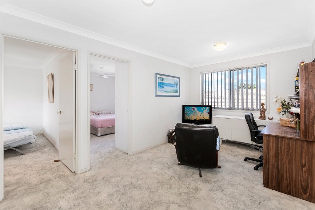 2/2 Teal Court BURLEIGH WATERS 7