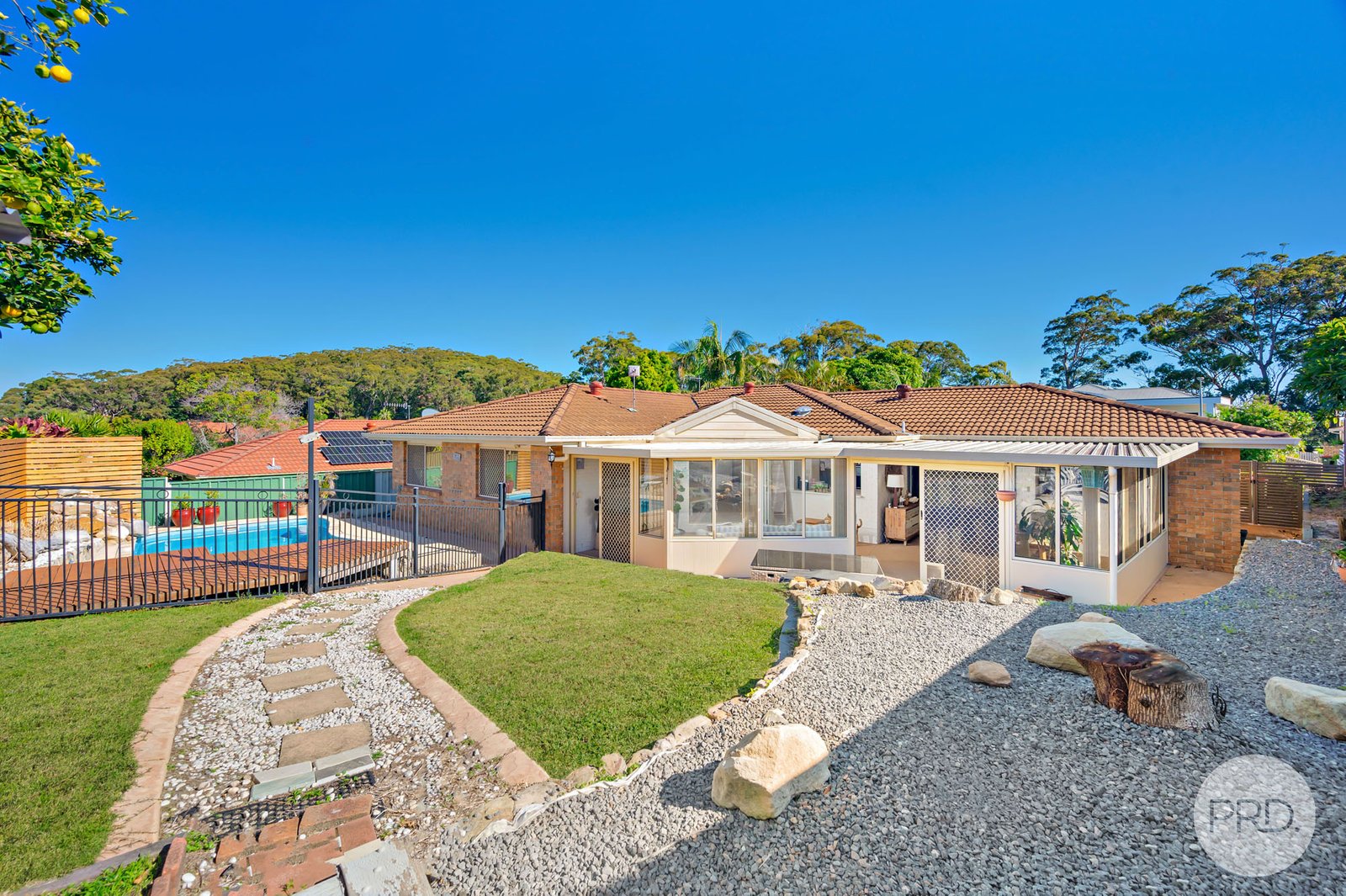 22 The Breakwater  CORLETTE 10