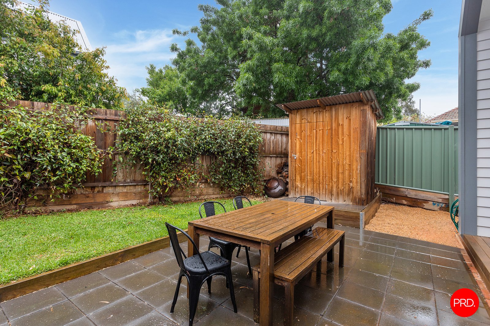 2/2 Thompson Street LONG GULLY 15