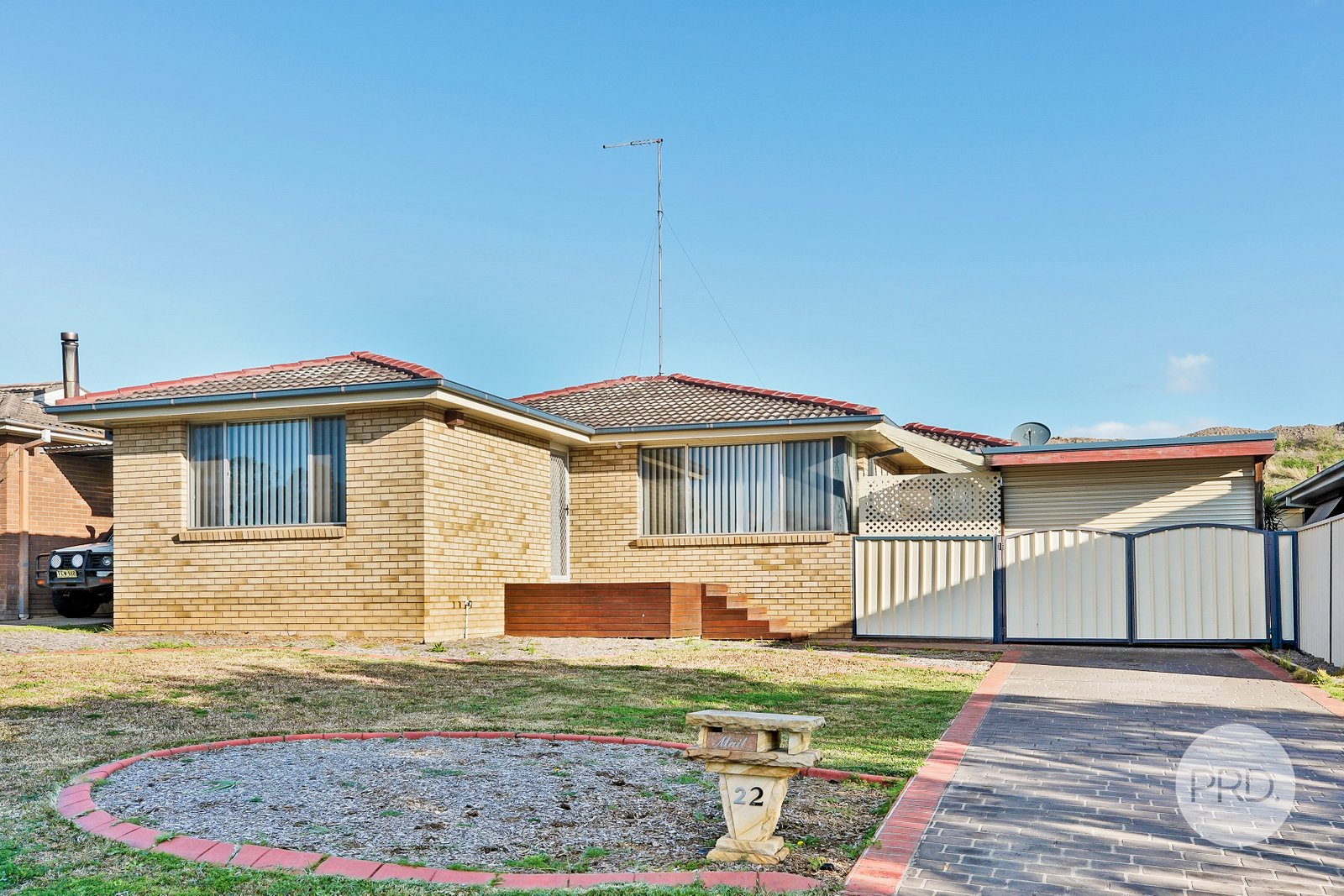 22 Timaru Grove SOUTH PENRITH 1