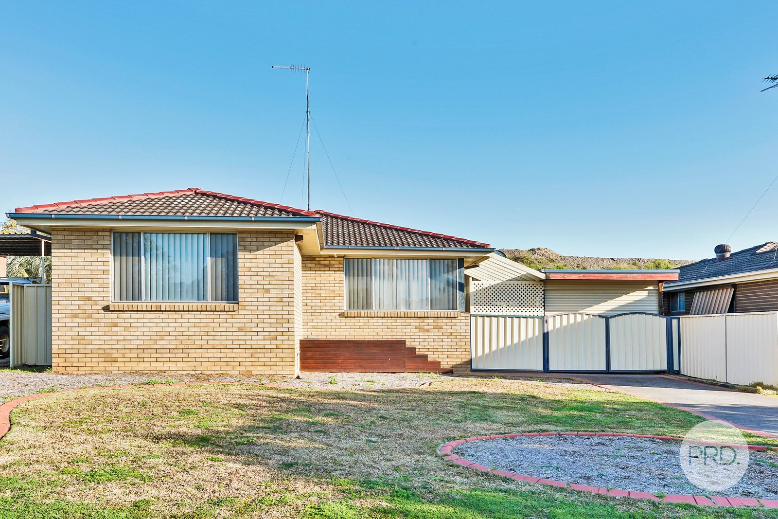 22 Timaru Grove SOUTH PENRITH 9