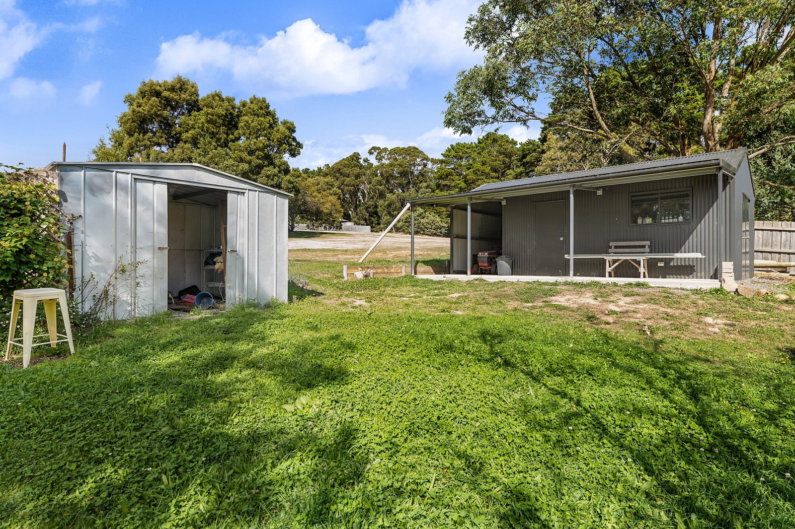 Real Estate and Property in 22 Timber Lane, Woodend, VIC