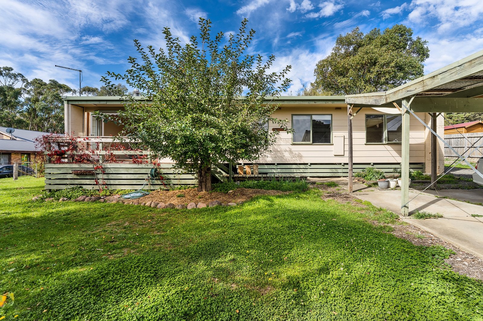 Real Estate and Property in 22 Timber Lane, Woodend, VIC