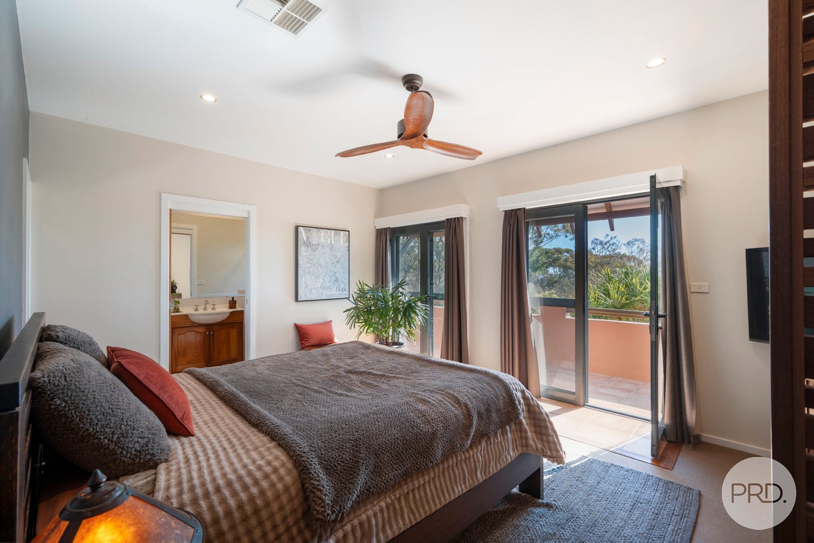 22 Tingara Road NELSON BAY 14