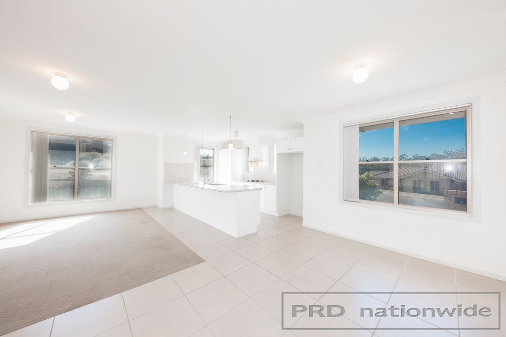 2/2 Tipperary Drive ASHTONFIELD 3