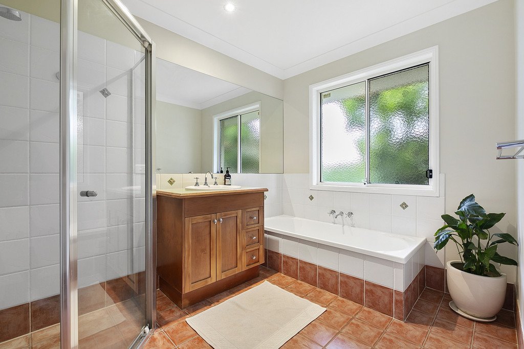 22 Tipuana Drive ELANORA 17