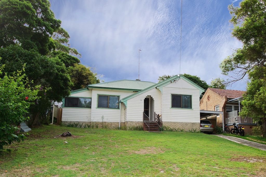 22 Tomaree Road SHOAL BAY 2