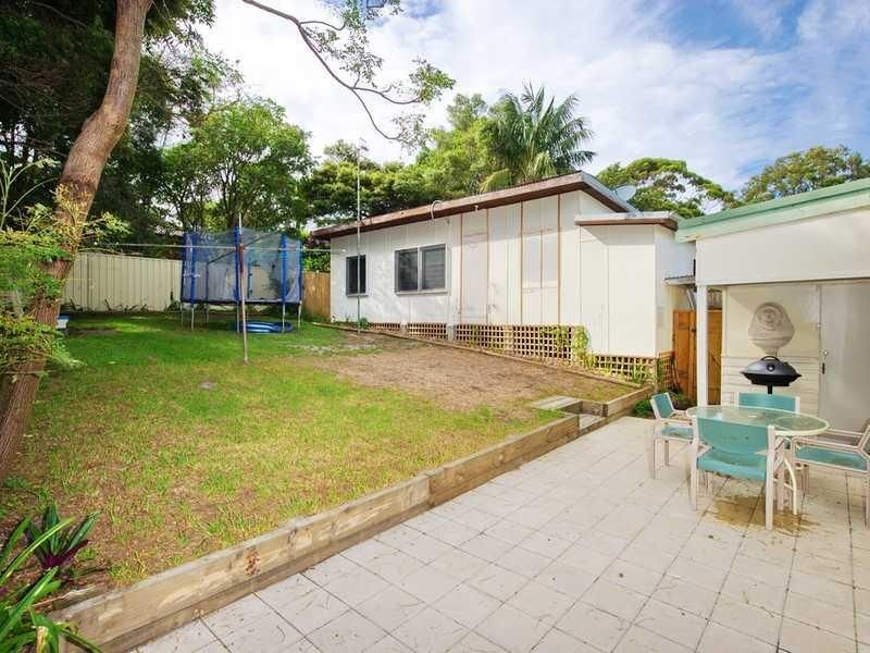 22 Tomaree Road SHOAL BAY 6