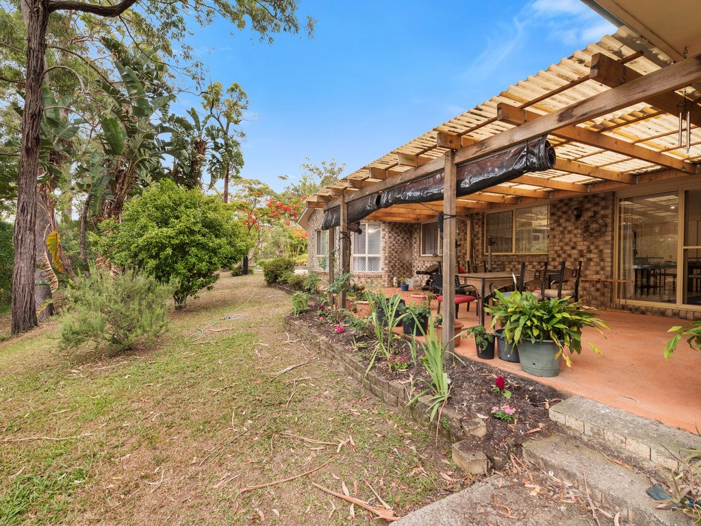 22 Topaz Drive EMERALD BEACH 6